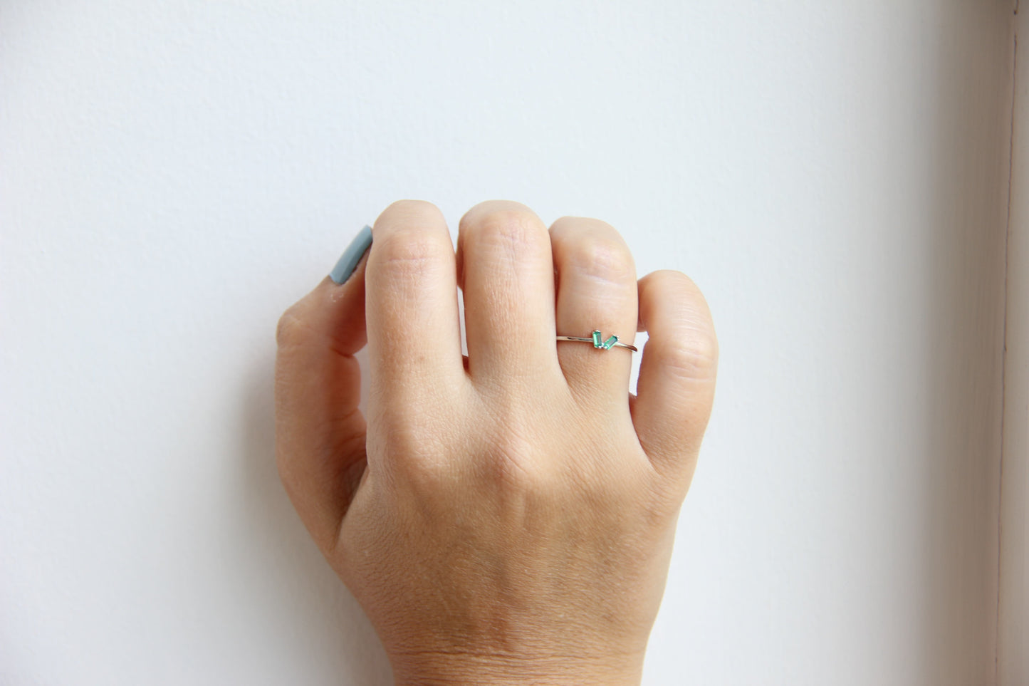 Green Baguette Ring with Zircon