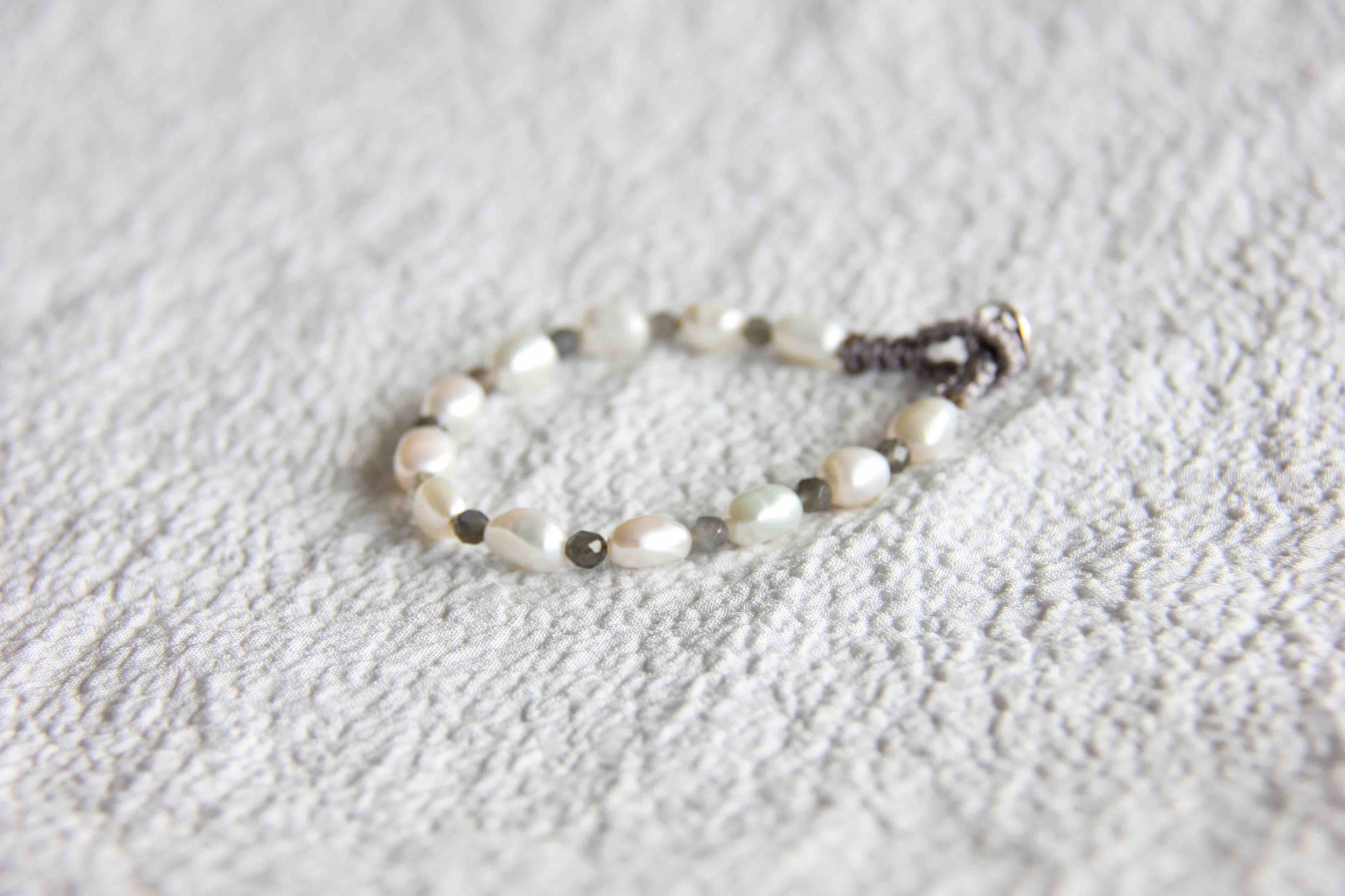 Labradorite Pearl Bracelet, Pearl Bracelet, Pearl Jewelry, Gemstone Jewelry, Gemstone Bracelet, Quartz Bracelet