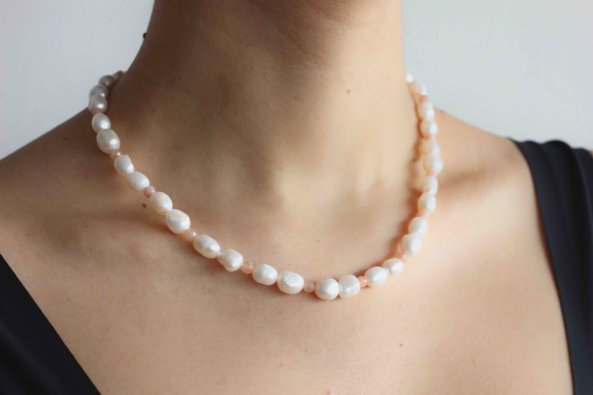 Pink Moonstone Beaded Necklace with Natural Pearl