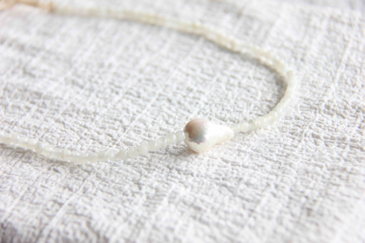 White Moonstone Baroque Pearl Necklace, White Moonstone Jewelry, Pearl Jewelry, Pearl Necklace, Necklaces for Women